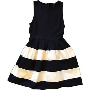 Forever 21 Navy and White Dress